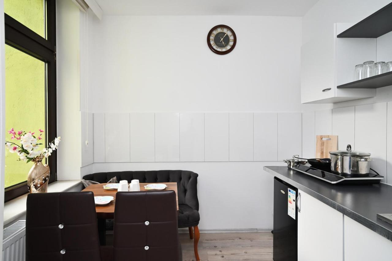 Ferienwohnung&Aparts By Kispet Group Hotels In Oberhausen โอเบอร์เฮาเซิน ภายนอก รูปภาพ