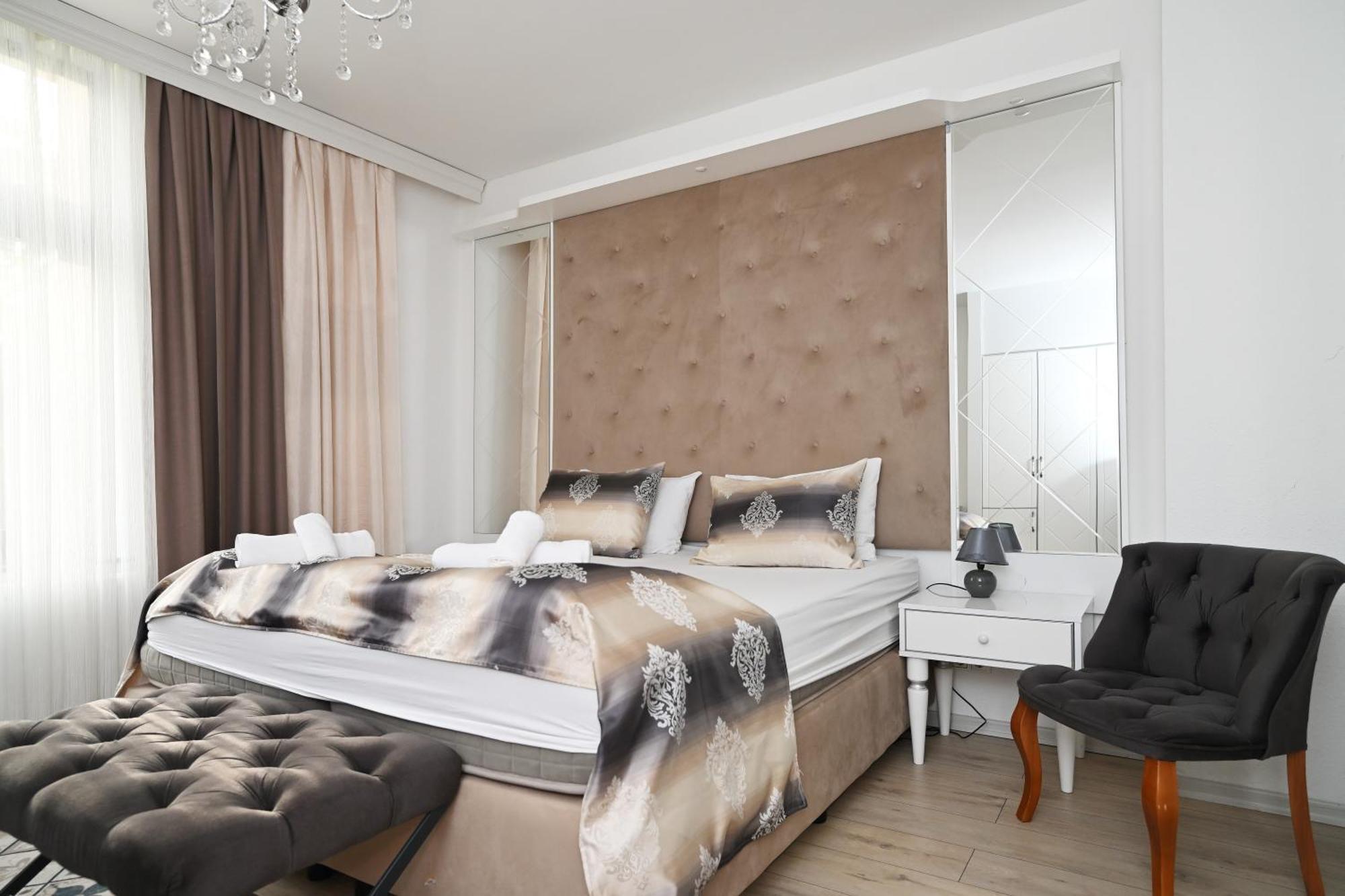 Ferienwohnung&Aparts By Kispet Group Hotels In Oberhausen โอเบอร์เฮาเซิน ภายนอก รูปภาพ