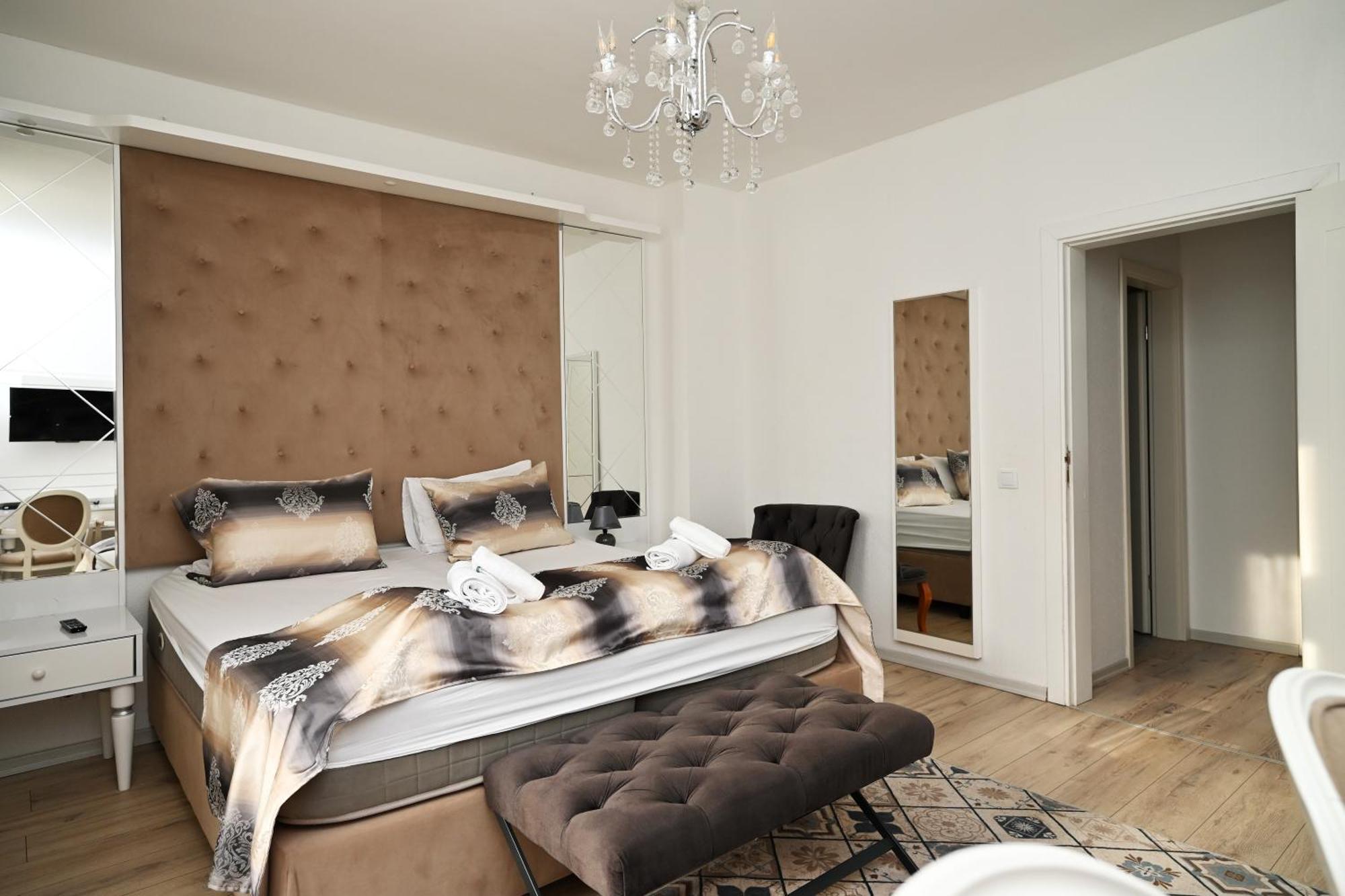 Ferienwohnung&Aparts By Kispet Group Hotels In Oberhausen โอเบอร์เฮาเซิน ภายนอก รูปภาพ