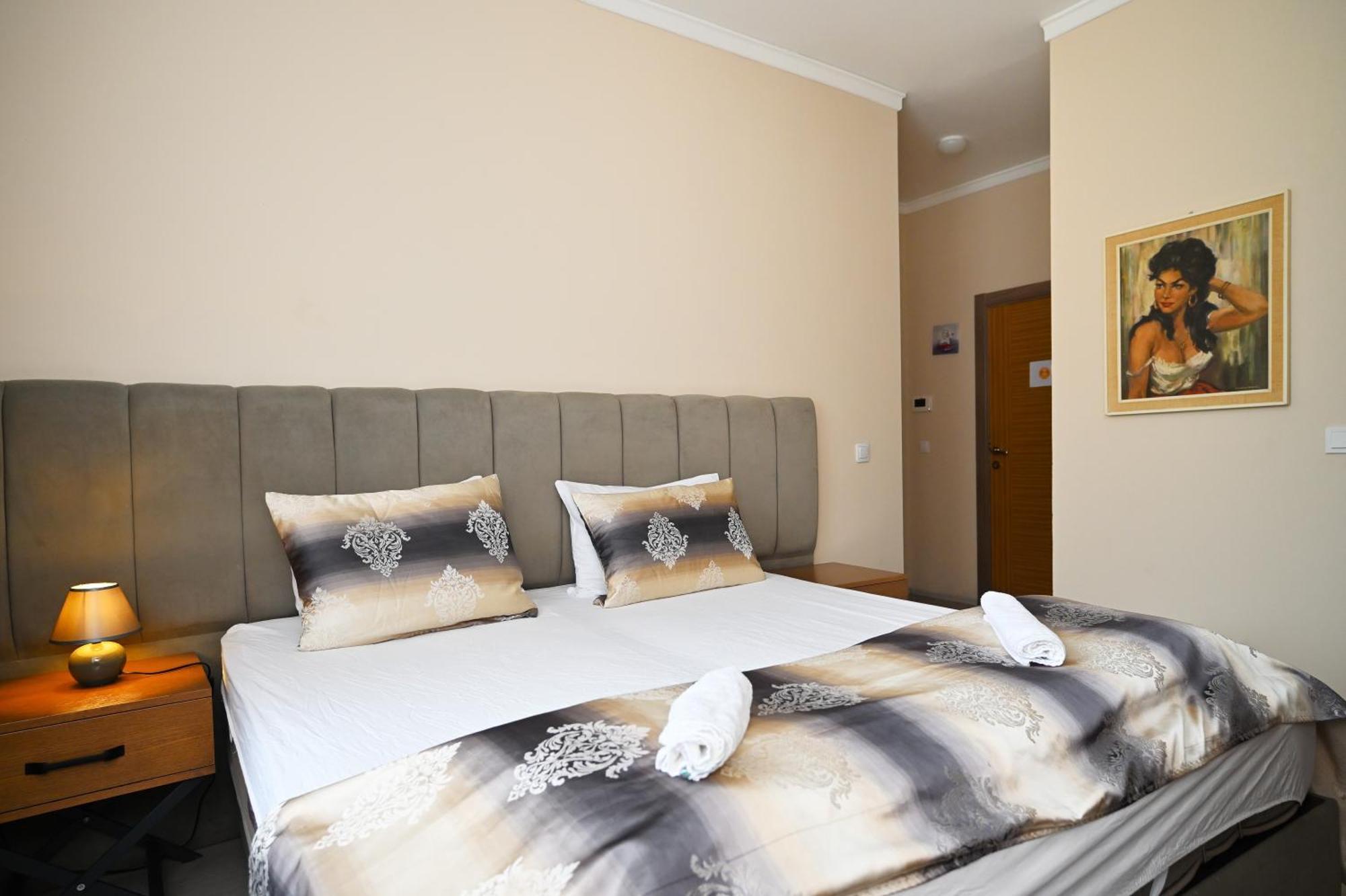 Ferienwohnung&Aparts By Kispet Group Hotels In Oberhausen โอเบอร์เฮาเซิน ภายนอก รูปภาพ