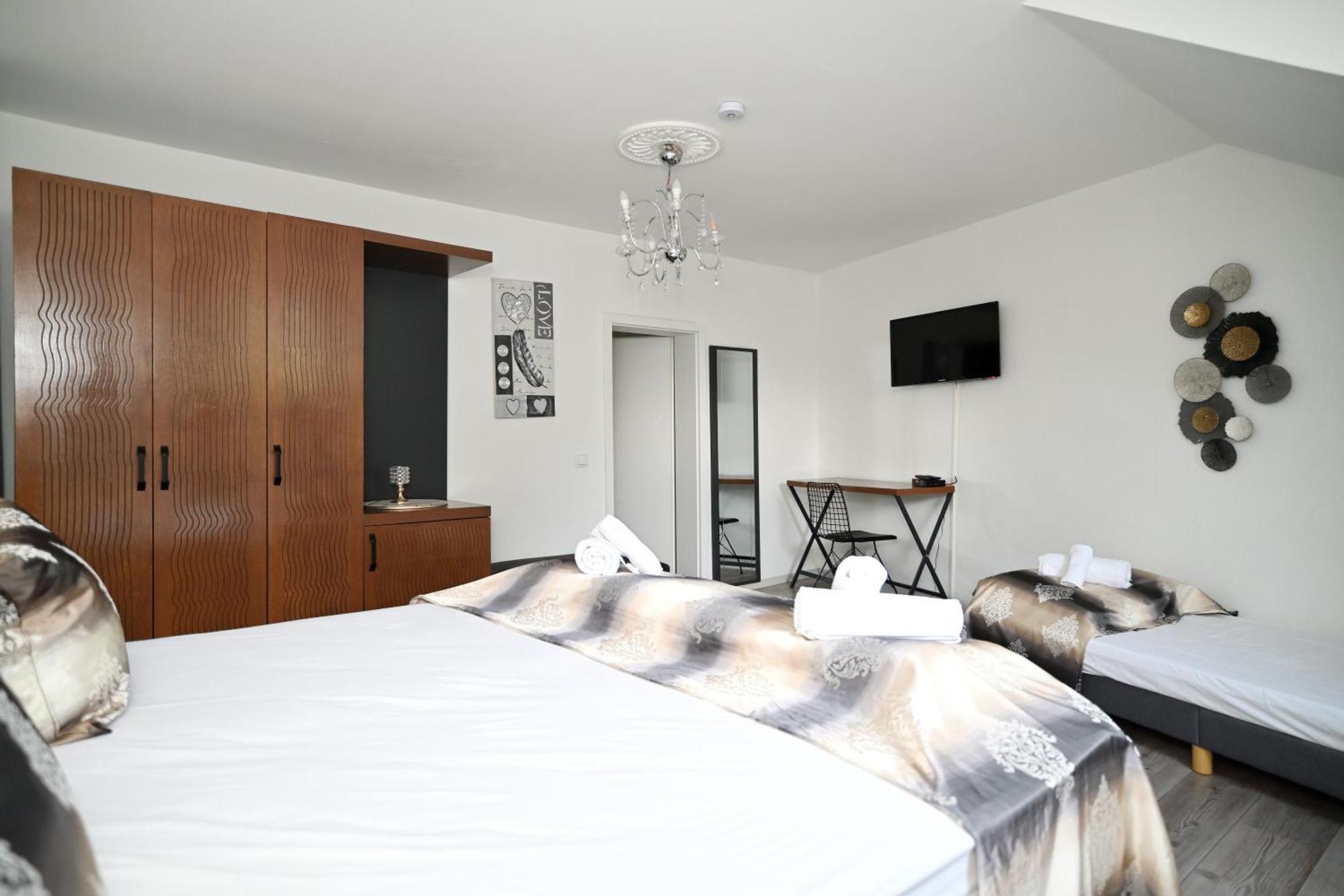 Ferienwohnung&Aparts By Kispet Group Hotels In Oberhausen โอเบอร์เฮาเซิน ภายนอก รูปภาพ