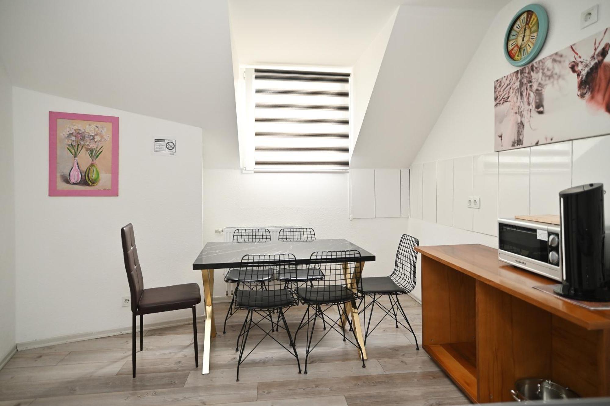 Ferienwohnung&Aparts By Kispet Group Hotels In Oberhausen โอเบอร์เฮาเซิน ภายนอก รูปภาพ